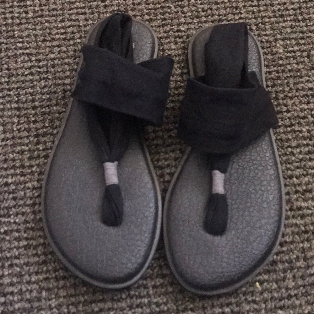 Sanuk Black Yoga Sling Sandal